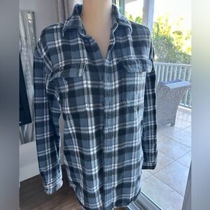 American Eagle Relaxed Fit Everyday Flannel Shirt size Small Blue Black White
